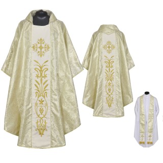 CASULLA BROCADA DORADA CON CRUZ BORDADA